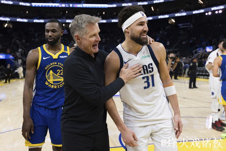 希尔德7记三分狂揽27分,库里贡献20分,勇士41分狂胜爵士 希尔德7记三分狂揽27分,库里贡献20分,勇士41分狂胜爵士